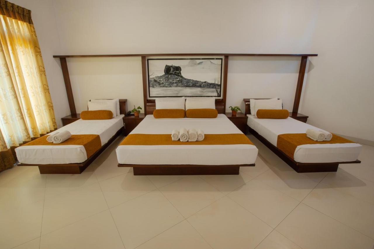 Sigiriya Wewa Addara Hotel - Hotel By The Lake Exterior photo