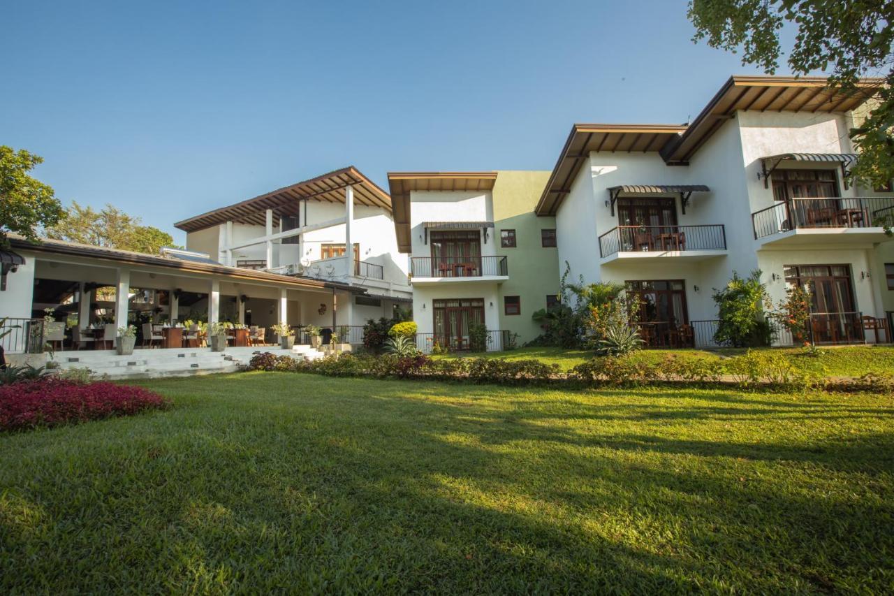 Sigiriya Wewa Addara Hotel - Hotel By The Lake Exterior photo