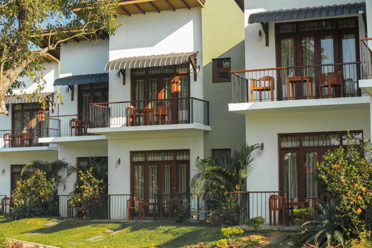 Sigiriya Wewa Addara Hotel - Hotel By The Lake Exterior photo