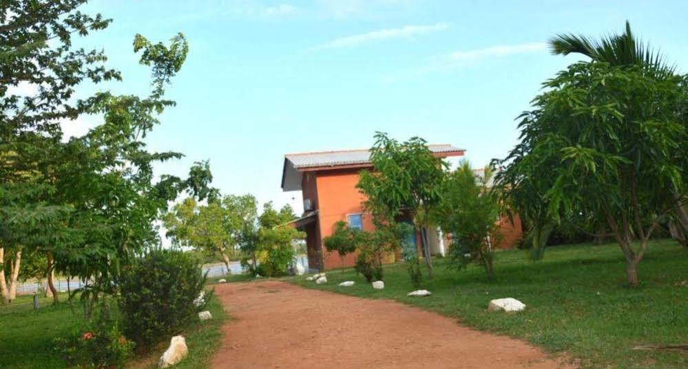 Sigiriya Wewa Addara Hotel - Hotel By The Lake Exterior photo